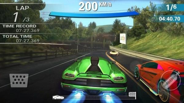 3d疯狂赛车单机版